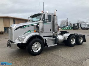 2007 Kenworth T800 Semi